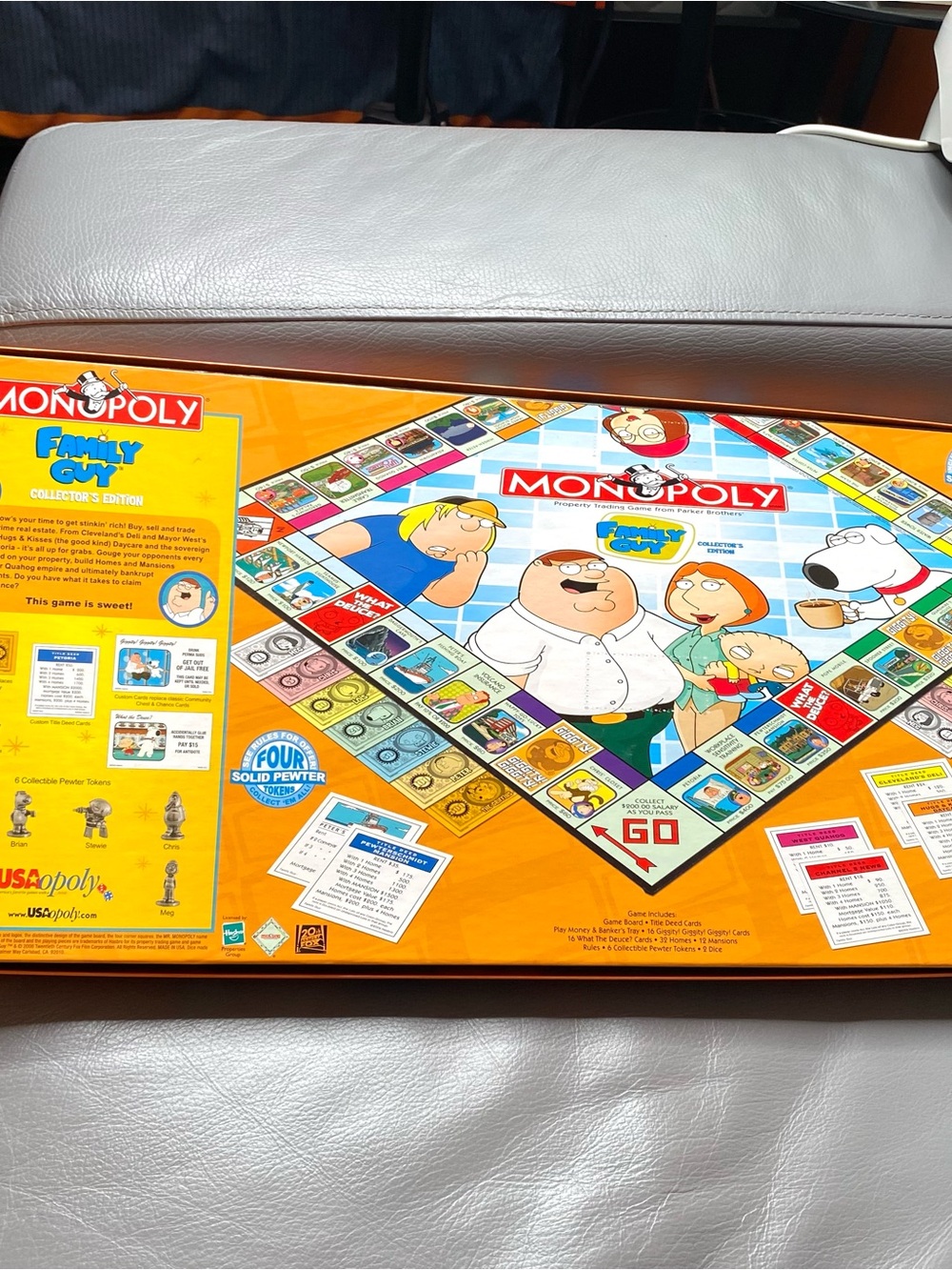 Monopoly Collector's Edition Board Game - Monopoly Logo - Picture 3 of 16